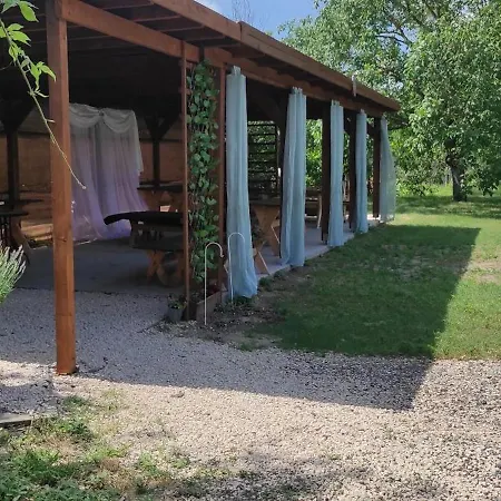 Malom Tanya Ferienhaus *